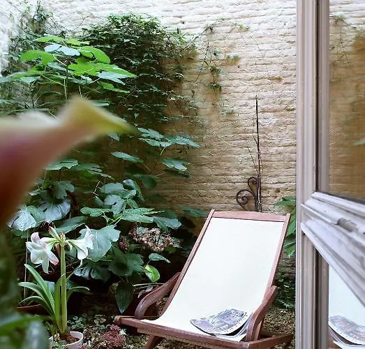 Alphabed & Bike Guest house 3*